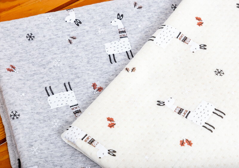 中わたニットキルト生地アルパカ柄　肌触りの良い表裏面 綿100％ニット地中わたキルトになります。柔ら..