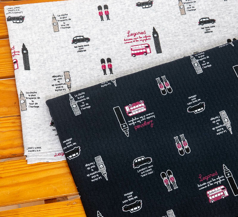 ロンドン兵隊さん　肌触りの良い表裏面 綿100％ニット地中わたキルトになります。柔らかいニット地なの..