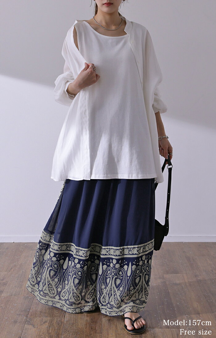 ワイドパンツ シフォンパンツ ガウチョパンツ ガウチョ レディース パンツ ボトムス シフォン シアー 透け感 シアー感 ペイズリー柄 花柄 大きいサイズ ウエストゴム ゴムフレア 体型カバー リゾート ネイビー バギーパンツ 黒 紺 春 夏 HUG.U - Image 3