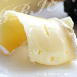 フランス最古とも言われる1000年以上の歴史のあるチーズ！リュースティック社製 ブリーチーズ　【1kg】【冷蔵のみ】 チーズ ブリー リュスティック ルスティック 白カビ