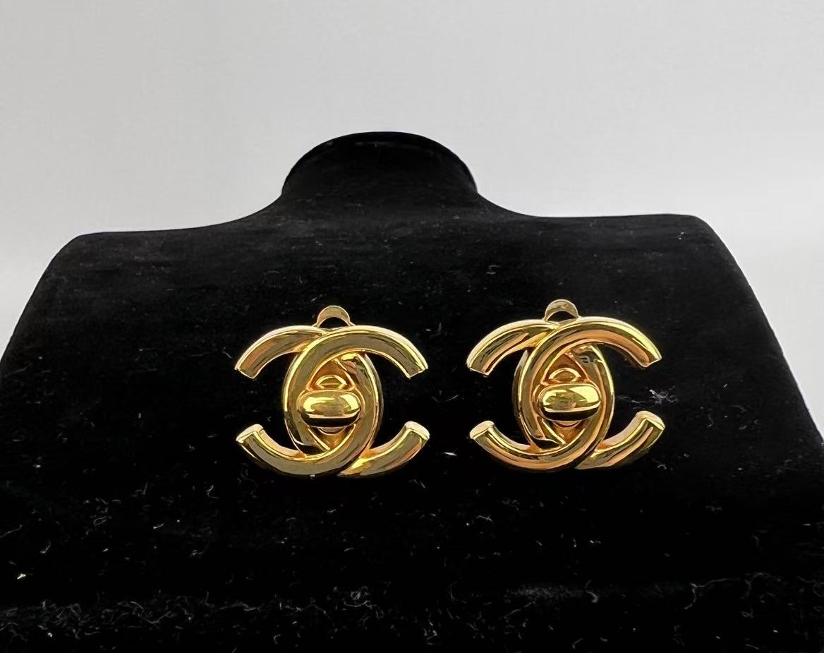 【中古】CHANEL シャネル ココマーク アクセサリー イヤリング ゴールド ヴィンテージ レディース【中..