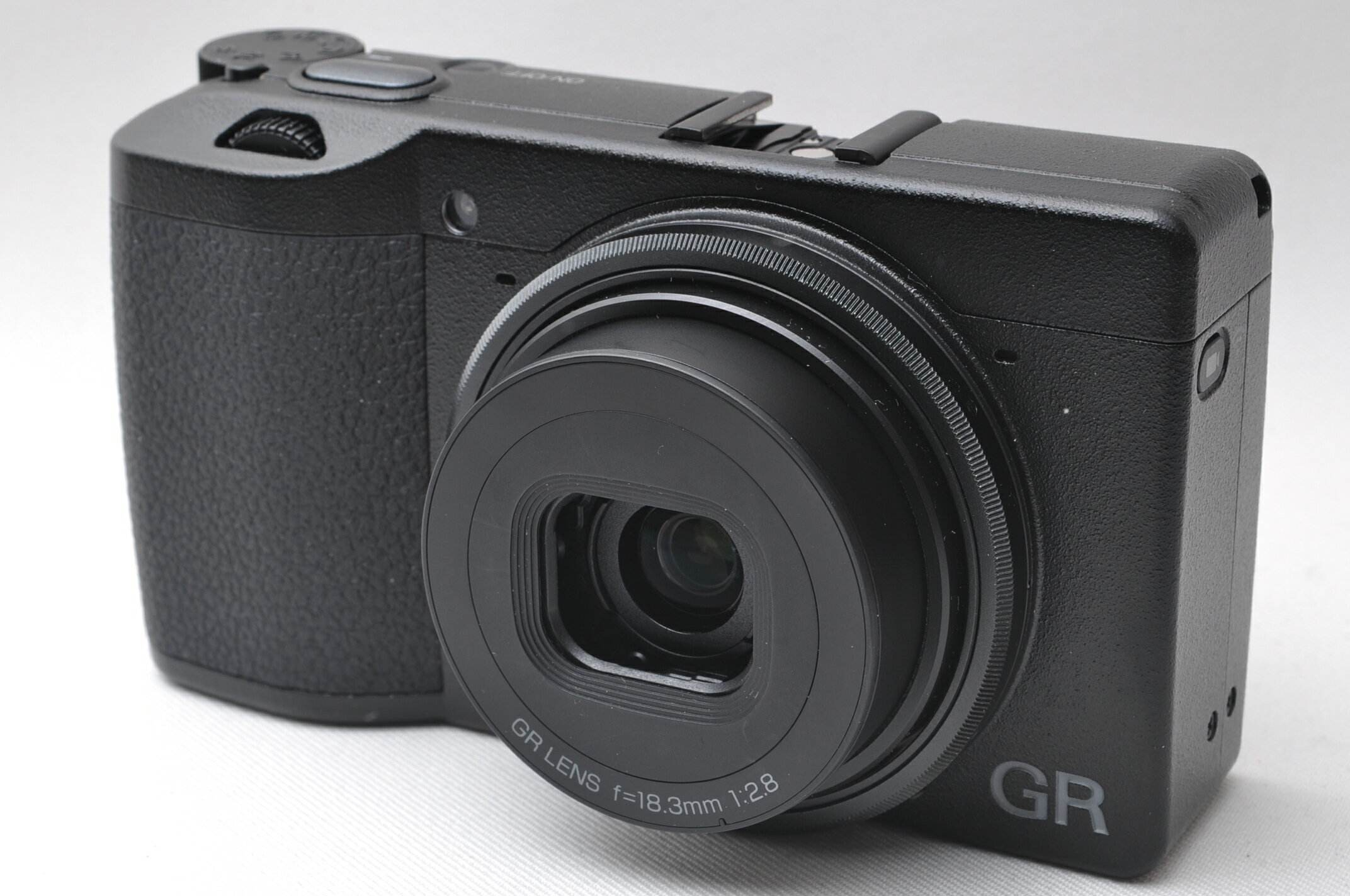 【中古】【1ヶ月保証】 リコー GR III デジタルコンパクトカメラ 2424画素