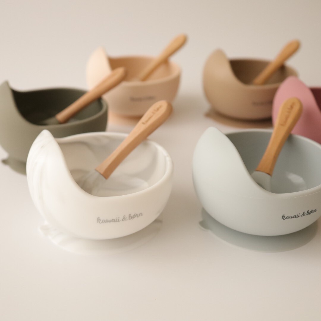 出産祝い kawaii&born オリジナルシリコンボウル 離乳食食器 吸盤タイプ くっつくお皿 ベビー食器 子供用食器 出産祝い