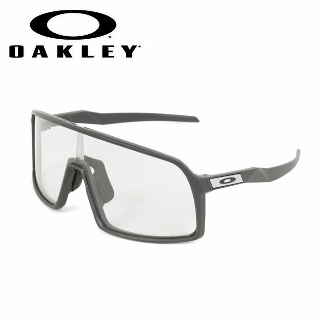 メーカー希望小売価格はメーカーカタログに基づいて掲載していますSpec ブランド名 OAKLEY オークリー 商品名 Sutro (A) スートロ メーカー型番 OO9406A-3337 サイズ アジアンフィット カラー フレームカラー：Matte Carbonレンズカラー：Clear Photochromic 詳細 &nbsp; Oakley Sutro(スートロ)は、伝統的なスポーツ-パフォーマンスアイウェアのルックを刷新しました。アーバンサイクリストの日常をイメージし、深く巻き込むようなシールドが、主張を持ちながらも応用のきくルックを演出します。悪天候から守り、Prizm‐プリズムレンズテクノロジーの鮮明な視界で、アスリート予備軍が自信を持って日常的に使いやすいアイテムです。レンズ PRIZMPrizmは、色彩科学研究の数十年に構築されたレンズ光学における革命である。Prizmレンズは、正確に、コントラストを最大化し、視認性を向上させるために調整された色で得られる光透過の前例のない制御を提供します。透過率(Light Transmisson)：26%●付属品●マイクロバッグ、スポーツソフトヴォルトケース ------------------------------------------------------------ ※モニタやPC環境等により実物と多少色合いが異なって見える場合もございます。 ※外箱がある商品につきましては生産、運搬の過程上、商品の箱(外箱)に多少の汚れや、破れ等が生じる場合がございます。 予めご了承の上お買い求め頂きます様、よろしくお願いいたします。 ※パターン生地を使用している商品によってはパターン位置に個体差がございます。予めご了承下さい。 ※一部商品画像にメーカー提供画像を使用している商品もございますので、仕様が予告なく変更される場合がございます。 ※複数のショッピングモールで同時販売しておりますので、在庫切れになってしまう場合がございます。 厳重に注意し在庫システムで管理を行っておりますが、お買い上げいただいた商品が品切れになってしまう場合がございます。 また、人気商品に関しましても複数のお客様が一度に購入を行い、在庫の反映が間に合わずご購入できてしまう場合がございます。 その際はお客様には必ずご連絡をさせていただきますが、万が一入荷予定がない場合はキャンセルさせていただく場合がございます。 大変申し訳ございませんがあらかじめご了承ください。 ※メール便発送対象商品に関しましては、メール便規定料金にてお送りします。 ※ガス缶などをご使用いただく商品の場合、同メーカーのものをご使用いただくことを推奨しております。製品不良などが起こった場合、保証対象外となる場合がございます。 ------------------------------------------------------------