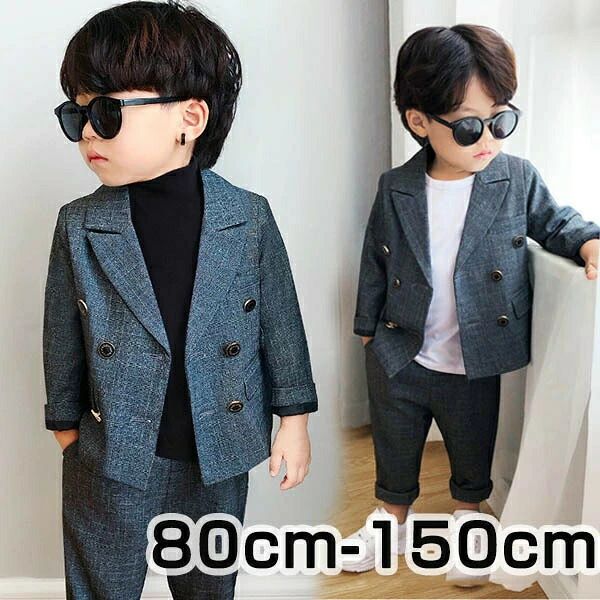 類似商品はこちら ＊.*꙳男の子 子供 スーツ カジュアルスーツ 春秋服3,250円キッズスーツ ボーイ 子供服 男の子 子供スー6,130円子供スーツ 卒業式 スーツ 男の子 卒園式 カ7,510円キッズスーツ ボーイ 子供服 男の子 子供スー6,220円燕尾服 ピアノ 発表会 演奏会 テールコート 7,600円子供スーツ 卒業式 スーツ 男の子 卒園式 春6,280円〜 セット内容&nbsp;✽.*꙳ 子供スーツ（ジャケット/ズボン）「記載のないアクセサリー、小物等は付属しません」 大事なお知らせ&nbsp;✽.*꙳ #よくみて #コピーガード対策品 #TODOKANAI #サイズ違い #ABUNAI #やばい #コピー商品 ＃パクり ＃ニセモノ 素材&nbsp;✽.*꙳ コットン45%/ポリエステル35％/他20% カラー&nbsp;✽.*꙳ グレー サイズ (cm)&nbsp;✽.*꙳ 80/着丈35　 バスト54　肩幅23　袖丈29　ズボン丈43　ウエスト38-42　ヒップ56　股上19 90/着丈37　 バスト58　肩幅24　袖丈31　ズボン丈48　ウエスト40-44　ヒップ58　股上20 100/着丈40　バスト62　肩幅26　袖丈34　ズボン丈53　ウエスト41-45　ヒップ60　股上21 110/着丈43　バスト66　肩幅27　袖丈36　ズボン丈58　ウエスト42-46　ヒップ62　股上22 120/着丈46　バスト72　肩幅29　袖丈39　ズボン丈63　ウエスト44-48　ヒップ66　股上23 130/着丈48　バスト76　肩幅30　袖丈41　ズボン丈68　ウエスト46-50　ヒップ70　股上24 140/着丈51　バスト80　肩幅31　袖丈44　ズボン丈73　ウエスト48-54　ヒップ74　股上25 150/着丈53　バスト82　肩幅32　袖丈46　ズボン丈80　ウエスト50-56　ヒップ78　股上26 モデルサイズ身長89cm　体重14kg　肩幅22cm　バスト53cm　着用サイズ90※表記寸法と実寸値の多少の誤差はご容赦ください 送料&nbsp;✽.*꙳ ★1点 880円(北海道・九州・沖縄・離島除く)商品を複数ご注文の場合の送料は、下記の表を参照してください。 ※SALE品など、他商品との同梱発送不可の商品と合わせてご購入の場合、送料の計算が異なりますのでご注意ください。 注意事項&nbsp;✽.*꙳ ●ページの閲覧環境によって、掲載写真と実際の商品の色合いが異なる場合があります。 ●モデルに小物を使う場合がございますが、商品に含まれませんので、セット内容をご確認ください。 ●製造過程・出荷過程の間に出来た細かなキズ・折りジワ・ヨゴレなどある場合がございます。細かい部分まで気になさる方は、ご購入をご遠慮ください。 ●商品の仕様は、製造元の都合により予告なく変更や突然の欠品等で商品手配の遅れや手配ができない場合がございます。 ●お届けした商品に不備がございましたら、お届け後5日以内にご連絡ください。早急に対応させていただきます。なお期日を過ぎた場合はお受け致しかねます。 ●土日祝祭日のご注文およびお問い合わせへの弊社からのご連絡は、翌営業日となります。 ●海外製品のため、詳細タグなし。 ●配送の関係上、ラッピング対応は受け付けておりません。 【納品書や領収書につきまして】 当店では個人情報保護及び環境保全の為ペーパーレス化に取り組んでおりますので、お届けのお荷物に納品書（お買上明細書）は同封しておりません。ご了承くださいませ。 ご希望の場合、ご注文時【備考欄】にご記入願います。PDFファイルをメールにて添付いたします。 &nbsp;&nbsp;返品・交換・キャンセルについて サイズ間違い・イメージ違いなど、お客様都合によるキャンセルやご交換は原則として承っておりません。返品ルールに関しましては、リンク先ページをご覧の上、お気軽にお問い合わせください。