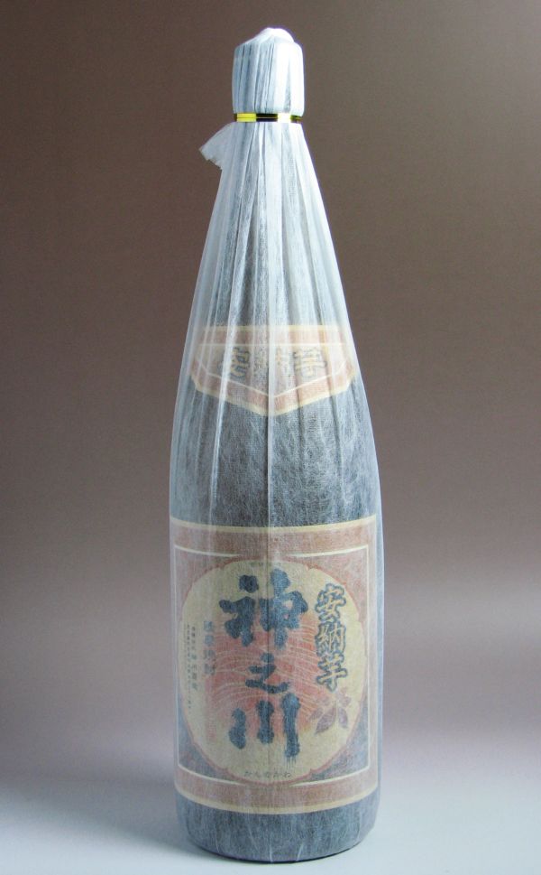 神之川 安納芋25度1800ml 【神川酒造】 芋焼酎 いも焼酎 鹿児島 手土産 ギフト プレゼント 1.8l あす楽 イモ焼酎 芋 内祝い 誕生日 贈答 お酒 還暦祝い 焼酎 還暦 お祝い 内祝 酒 退職祝い 焼…