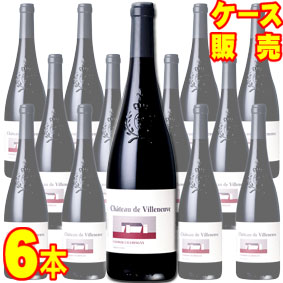 土壌は白亜紀後期のチューロニアンの粘土石灰質、仕立てはギヨー　サンプルです。収穫量は、50hL/haです。100％除梗します。 発酵と醸しは、60％は40hLの樽（新樽でない）、40％はステンレスタンクに入れ、22〜25度に温度管理しながら15〜18日間行います。 発酵中、最初の3日間は1日に1〜2回、その後は2日おきにルモンタージュします。全体で12ヶ月熟成させます。40hLの樽のワインは3ヶ月熟成させた後、ステンレスタンクに移しさらに9ヶ月熟成させます。 小さな赤い果実のアロマがあり、非常にソフトでしなやかな口当たりがあります。きめ細かく溶け込んだタンニンが非常に心地よく感じられます。 手軽な価格でフランスワインの魅力を味わっていただける　ソーミュール　シャンピニー　シャトー　ド　ヴィルヌーヴ　をケース販売にて日本全国送料無料にてお届け、送料、消費税コミコミの大感謝価格です！ コクと旨味のバランスが良いどんな料理にもよく合うワインをお探しの方には超オススメです。あと気取らない食事を出すビストロのハウスワインにもうってつけ！抜栓翌日もヘタることなく美味しく戴けます。 ケース販売商品の注意事項 ☆ご注意：こちらのワインは在庫状況によりましては、お取り寄せとなる場合が多々ございます。その場合出荷までに3〜4営業日程度かかる場合もありますので余裕を持ってご注文下さい。また、メーカー在庫切れの可能性もございますことお含みおき下さい。（お急ぎのご注文には適しておりません。） ☆基本的にメーカーの段ボール箱でお届けしますので、箱が汚れているなど、ご進物には適しておりません。（熨斗や包装はお受けできません。） ☆送料無料ですが、北海道、沖縄宛の送料無料商品には航空運賃1000円がかかります。（ご請求金額訂正となります。）☆温度管理していないお品のため、普通便でのお届けとなりますが、特別にクール便をご希望の場合は450円クール代がかかります。（注文時備考欄に「クール希望」とお書き下さい。） （ラベルは現行販売中のものになりますので、ヴィンテージやデザインは写真とは異なる場合があります。） （お届けします現行ビンテージをお知りになりたい方は、ご購入前に連絡いただければお調べいたします。） ■ワイン名 ソーミュール　シャンピニー　シャトー　ド　ヴィルヌーヴ　Saumur Champigny Ch?teau de Villeneuve　 ■ワイン種別 赤ワイン ■味わい フルボディ　/　重口 ■生産者 シャトー ド ヴィルヌーヴCh?teau de Villeneuve ■産地 フランス・ロワールFrance ■容量 750ml　/　フルボトル ■等級 AOC ■備考欄 AB・ユーロリーフ ワイン通販・ネット販売は楽天ヒグチワインで!! 【赤ワインS】【送料無料S】【リストつきS】【デイリー】 【まとめ買いでお得】【まとめ買いがお得】【6本まとめてお買い得】 【楽天 通販 販売】【まとめ買い 業務用にも！】シャトー ド ヴィルヌーヴ　Château de Villeneuve オーガニックで育て上げるこだわりの葡萄 歴史ある美しいシャトーで造られる最高品質のワイン シャトー　ド　ヴィルヌーヴはソゼ シャンピニー村の中心に位置しており、ソーミュール　シャンピニーのトップ生産者として評価されています。 このシャトーでは16世紀からワイン造りが行われてきました。1969年には、隣村のダンピエール　シュール　ロワ―ルに3世代続くワイン生産者のロベール　シュヴァリエがシャトーを購入し、1993年にジャン　ピエールが引き継ぎました。 1997年にはシャトーの地下にある石灰岩のセラーを買い戻して修復を行い、2016年には同じ敷地内に最新の醸造用セラーを完成させました。現在は娘のセシル、カロリーヌと共にワイン造りを行っています。 美しいロワール川の風景を見下ろす高台に位置するシャトーの建物は18世紀に建築されたもので、このエリア特有の「テュフォー」と呼ばれる白亜質の石灰岩で出来ています。 この石灰岩は、このあたりの数多くのシャトーの建設に使われています。また、葡萄も同じく、白亜紀後期のチューロニアンの粘土石灰質の土壌に植えられています。 畑の所有面積は全体で25ha、そのうちカベルネ　フラン20ha、シュナン　ブラン5haを栽培しています。 シャトーの地下には石灰岩の層を掘って造られたセラーがあり、ここは常に温度と湿度が一定に保たれているため、ワインの熟成、保管に理想的な環境となっています。 オーガニックで育て上げるこだわりの葡萄 シャトー　ド　ヴィルヌーヴの葡萄畑はすべて、2009年からオーガニックで栽培されており、除草剤や殺虫剤、化学肥料は一切使用しません。 2013VTからは、正式に公的認証（ユーロリーフ、ABマーク）の表示が認められています。葡萄の平均樹齢はシュナン　ブランが40～50年、カベルネ　フランは40年～50年で、特に古いものでは樹齢65～85年のものは「ヴィエイユ　ヴィーニュ（FC366）」に使います。 葡萄の仕立てはギヨー　サンプルです。収量は30～50hL/haに抑えています。畝の1列おきに草を生やすことで、土中の水分バランスを取り、また葡萄の根が地中深く伸びるようにしています。 除草剤を使用しない代わりに畑を耕し、刈った草を土に漉き込んでいます。自然の生態系のバランスを保ちながら葡萄栽培を行っています。 またイラクサをベースにした液肥やスギナとヒレハリソウを煮出したものを畑に撒き、葡萄の免疫システムを高め、病害への耐性が強くなるようにしています。 人的な介入を最小限にしたワイン造り」が最高の品質をもたらす ジャン　ピエールは「私たちはどのワインも、葡萄本来の持つ果実味を尊重し、出来るだけそれを保つことを心がけています。また、そのために出来るだけ人的な介入を最小限にしたワイン造りを行っています」と語っています。 収穫はすべて手摘みで行ない、葡萄がつぶれないよう20kgの小型のケースに入れ、セラーに運びます。セラーでは選果台を使い、健全な葡萄だけを選別します。葡萄は100％除梗し、天然酵母で発酵させます。 こうしたジャン　ピエールの哲学は、すべてのワインに余すところなく表現されています。 輸入業者の資料より抜粋