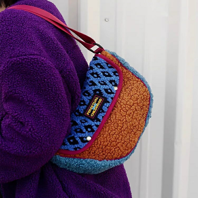 【オリジナルデザイン】秋冬毛糸ショルダーバッグ　小衆ブランド　格子柄×配色レトロ　ふわふわ個性派..