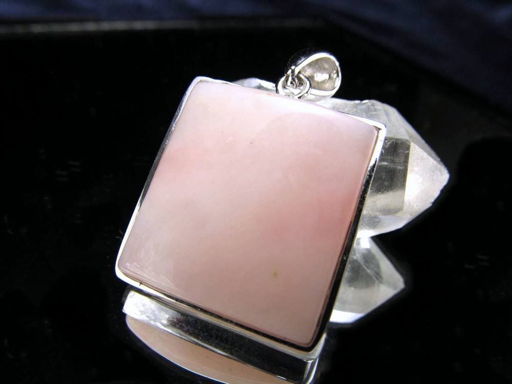 ピンクオパール【蛋白石】ペンダントトップ