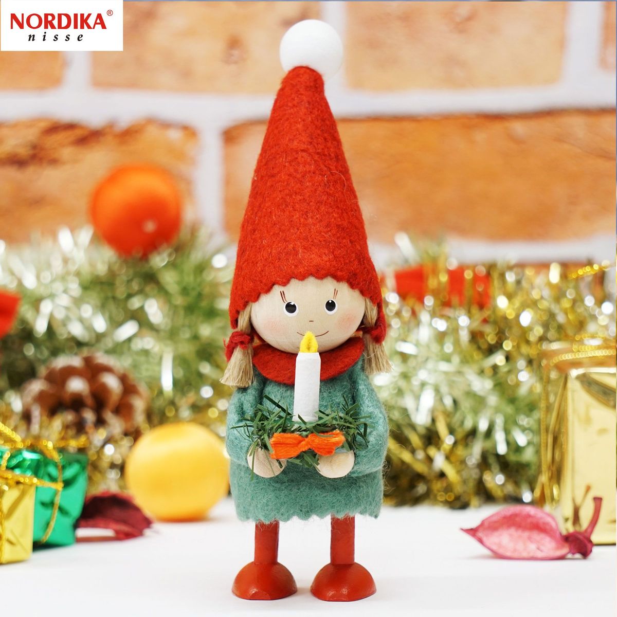 【30％OFFクーポン 在庫品限り】正規品 ノルディカ ニッセ NORDIKA nisse クリスマス人形 キャンドルを持った女の子 Joy to the world 約150mmのサムネイル