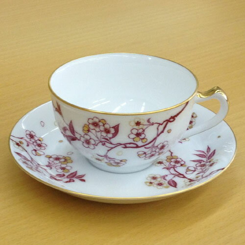 皇室御用達 大倉陶園 日本製 桜シリーズ 祝い桜 コーヒーカップ＆ソーサー 235ml [ブランドロゴ入りギフトBOX] 人気 ギフト 御祝 結婚祝 出産祝 新築祝 結婚内祝 出産内祝 新築内祝 各種内祝 快気祝 粗品 景品 記念品 歳祝