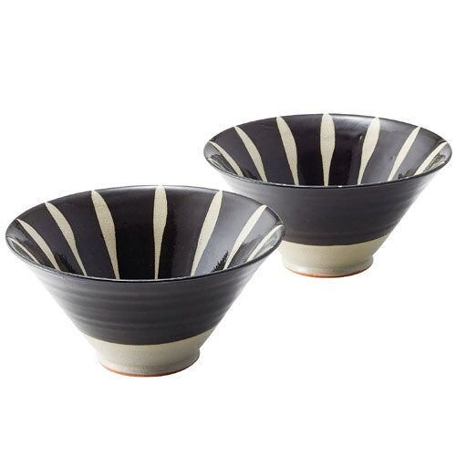 贈り物に最適なギフト対応商品 箱サイズ 　19×19×11.8cm 素　材 　陶器（美濃焼） 商品内容 　丼ぶり　2客　直径16.3×高さ8.2cm−　美濃焼　岐阜県　− 全国で最大の陶磁器生産を誇る美濃焼 美濃地方（岐阜県南部）では、平安時代から焼き物が作られており、 桃山時代に茶の湯の流行とともに茶陶の世界が発展し、 織部、志野、黄瀬戸など多様な陶器が生み出されました。