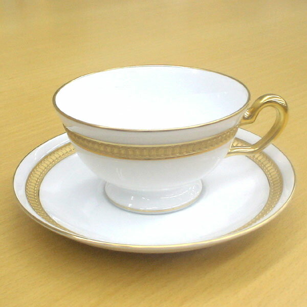 皇室御用達 大倉陶園 日本製 クラウン コーヒーカップ＆ソーサー 190ml [ブランドロゴ入りギフトBOX] 人気 ギフト 御祝 結婚祝 出産祝 新築祝 結婚内祝 出産内祝 新築内祝 各種内祝 快気祝 粗品 景品 記念品 歳祝のサムネイル