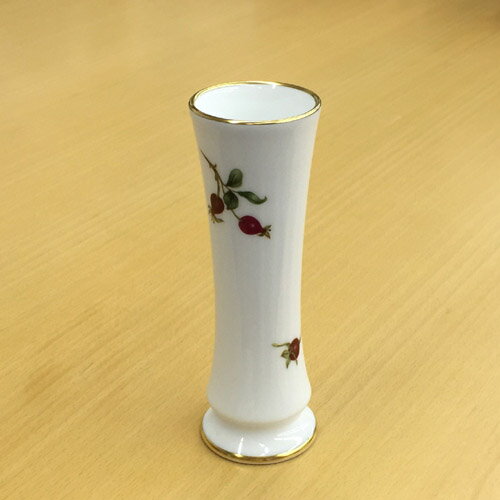 楽天市場】大倉陶園花瓶(インテリア・寝具・収納)の通販 楽天市場】大倉陶園花瓶(インテリア・寝具・収納)の通販