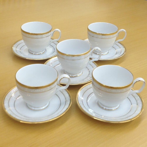 【 あす楽 土日 祝日対応 】ノリタケ ( NORITAKE ) ハンプシャーゴールド ティー コーヒーカップ＆ソーサー 5客セット 250ml ブランドロゴ入りギフトBOX 人気 ギフト 御祝 結婚祝 出産祝 新築祝 結婚内祝 出産内祝 新築内祝 各種内祝 記念品