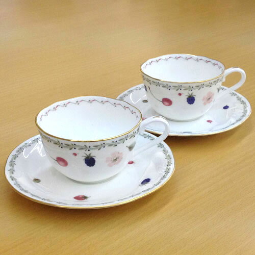 Noritake　（ノリタケ）　ポートショア　ティー・コーヒーカップ＆ソーサーペア　※ レンジOK　[ブランドロゴ入りギフトBOX]　【あす楽_土曜営業】【あす楽_日曜営業】【ギフト　出産内祝　結婚内祝　結各種内祝　引出物】