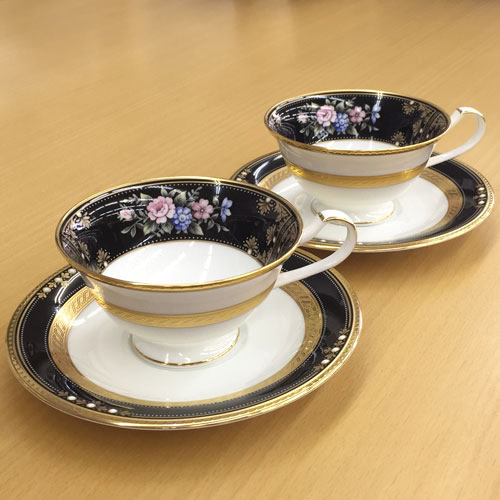 ノリタケ ( NORITAKE ) 日本製 イブニングマジェスティ ティー・コーヒーカップ＆ソーサーペア 220ml [ブランドロゴ入りギフトBOX] 人気 ギフト 御祝 結婚祝 出産祝 新築祝 結婚内祝 出産内祝 新築内祝 各種内祝 快気祝 粗品 景品 記念品 歳祝