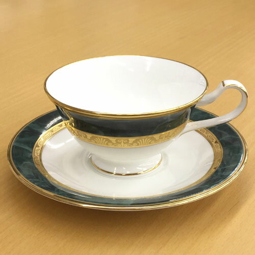 ノリタケ ( NORITAKE ) 日本製 フィッツジェラルド ティー・コーヒーカップ＆ソーサー 230ml [ブランドロゴ入りギフトBOX] 人気 ギフト 御祝 結婚祝 出産祝 新築祝 結婚内祝 出産内祝 新築内祝 各種内祝 快気祝 粗品 景品 記念品 歳祝