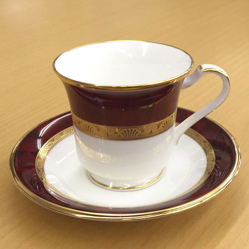 ノリタケ カップ ノリタケ ( NORITAKE ) 日本製 ヘミングウェイ アメリカン コーヒーカップ＆ソーサー 220ml [ブランドロゴ入りギフトBOX] 人気 ギフト 御祝 結婚祝 出産祝 新築祝 結婚内祝 出産内祝 新築内祝 各種内祝 快気祝 粗品 景品 記念品 歳祝