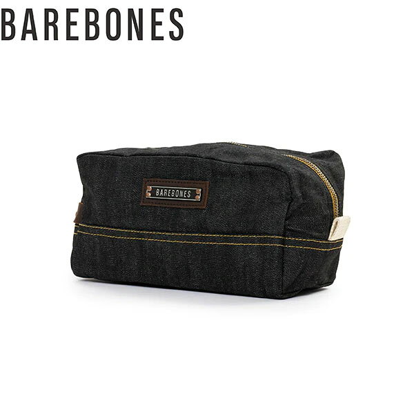 Barebones ベアボーンズ ニーラム 3L ドップキット デニムは、旅行用のアメニティグッズなどをスタイリッシュに整理できるポーチです。 深みのある豊かなブルーのワックスコーティングを施した丈夫なデニム生地を使用し、ワックス加工されたキャンバス生地と丈夫なジッパークローザーが収納した荷物を守ります。このオーガナイザーは、無駄なものを一切排除し、パッキングして持ち運べるように作られています。上質なレザーと同様、ワックス加工されたキャンバスは使えば使うほど風合いが増し、美しい艶が生まれます。また、ワックス加工されたキャンバスは非常に丈夫で、汚れを簡単に拭き取ることができ、動物に安全なレザーの代替品として使用しています。 ●特徴 ・旅行用アメニティグッズや日常の必需品を入れるのに最適 ・14.5オンス・ワックスド・コットン・デニム ・撥水性、耐久性 ・使い込むほどに風合いが増し、お気に入りのジーンズのような風合いに ・シンプルで長持ちするデザイン ※この製品は、染料の特性上、摩擦や水濡れ、汗などにより色落ちや色移りすることがありますので、ご注意ください。 ■SPEC■ ・サイズ：W22.86cm×D11.43cm×H12.7cm ・容量：3L ・重量：約362.8g ・素材：14.5オンスワックスドコットンキャンバス（蜜蝋） Barebones（ベアボーンズ）とは GOAL-ZEROの創設者Robert Workman氏が身近なアウトドアライフスタイルをコンセプトに本当に自身が使いたい風合いがあり、こだわりを持った商品を展開しているブランドです。 また、GOAL-ZERO時代から続く、人道支援を根底に持ち、アメリカの農家の方への指導、支援、ネパールの震災時へのテントの提供、地元では休耕作を利用した農業、食の指導などを積極的に行っています。 ※メーカーやモデル等によりサイズ感は異なります。サイズは目安としてお考えください。 ※写真の色と実際の商品の色は多少異なる場合がございます。 ※商品画像はメーカー提供のサンプル画像です。 製品仕様・デザインは改良のため予告なく変更される場合がありますのでご了承ください。 正規品 未使用新品 当店のブランド商品は全て本物です。安心してショッピングをお楽しみください。