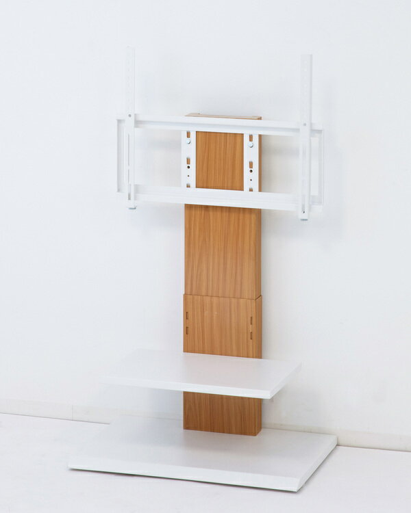 壁掛けっぽく見えるテレビ台ロータイプ