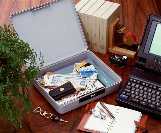 金庫 ダイヤルロック 現金保管 キャッシュドロア ダイヤル錠 貴重品ロッカー 防犯金庫 kkkez A4ファイル対応 暗証番号 1000通り 幅335奥行285厚み72mm