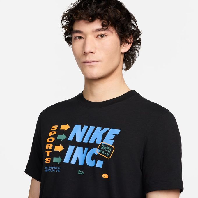 【全商品対象最大10％OFFクーポン！7/19 20:00〜7/19 01:59】ナイキ Tシャツ 半袖 ...