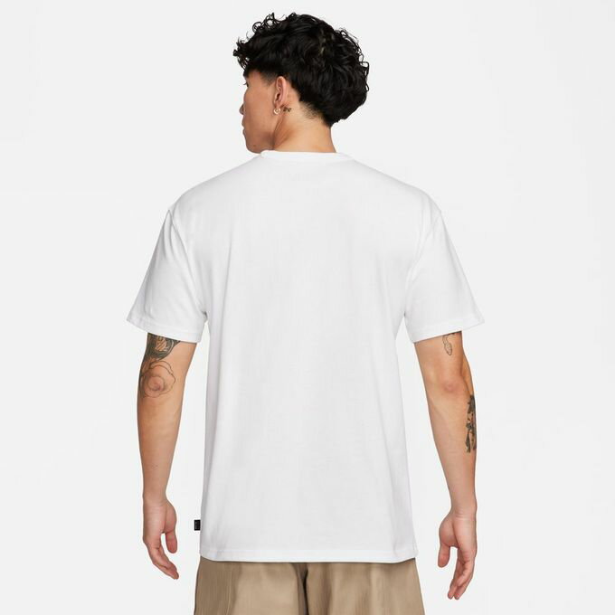 ナイキ Tシャツ 半袖 メンズ スポーツウェア プレミアム エッセンシャル DO7393-10...