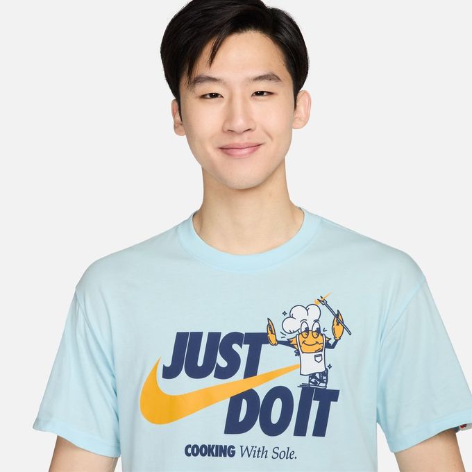 【全商品対象最大10％OFFクーポン！7/19 20:00〜7/19 01:59】ナイキ Tシャツ 半袖 ...