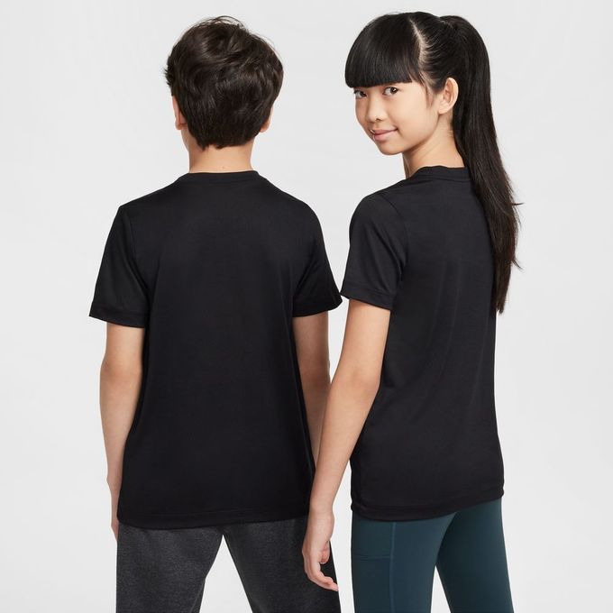 【全商品対象最大10％OFFクーポン！7/19 20:00〜7/26 01:59】ナイキ Tシャツ 半袖 ...