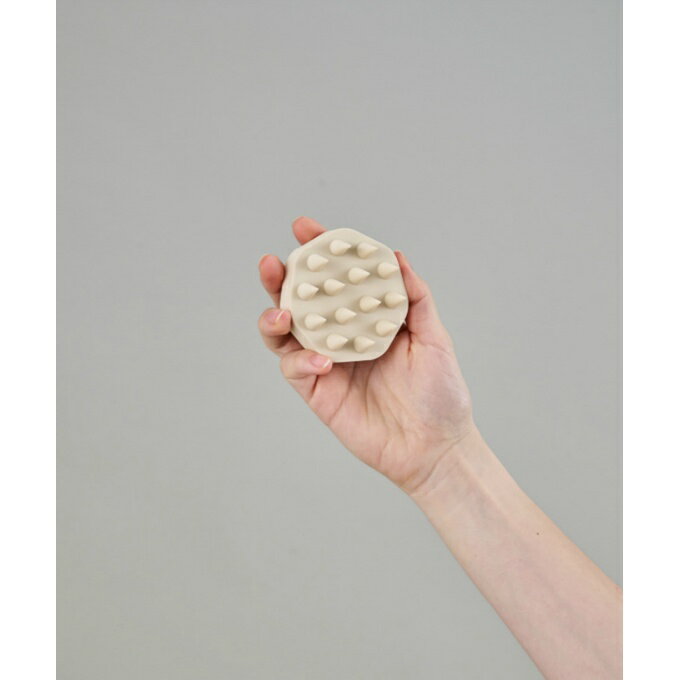 ミヴィオス MIVIOS ヘアブラシ ヘッドスパブラシ シルキークリーム MVS200C