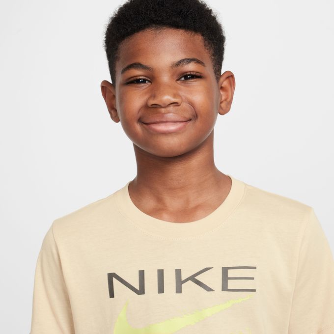 ナイキ Tシャツ 半袖 ジュニア J NSW グラフィック Tシャツ HM5853-126 NIKE