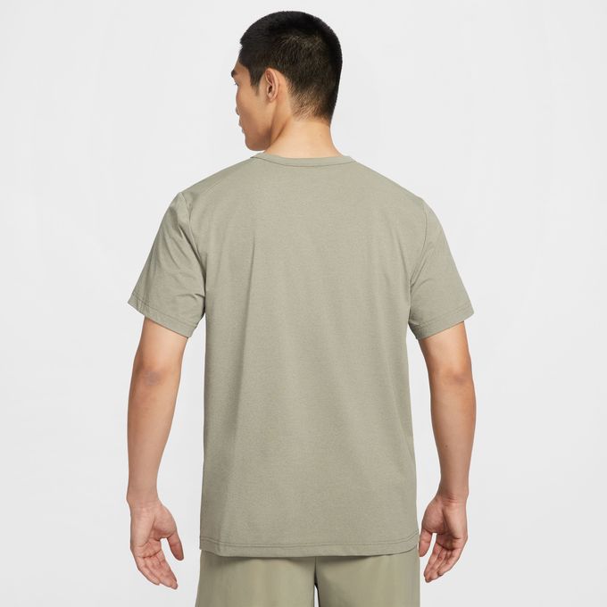 【全商品対象最大10％OFFクーポン！7/19 20:00〜7/26 01:59】ナイキ Tシャツ 半袖 ...