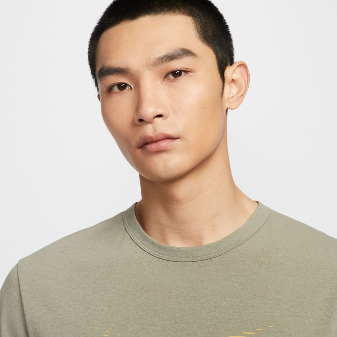【全商品対象最大10％OFFクーポン！7/19 20:00〜7/26 01:59】ナイキ Tシャツ 半袖 ...