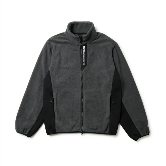 温かみのあるフリース素材を採用したジャケット。同シリーズの［Fleece Pants］とセットアップコーデも可能。 ■カラー：チャコールグレー ■サイズ：M、L、XL ■原産国：中国 ■特徴： ロゴカラー/オフホワイト FLAGカラー/オフ...