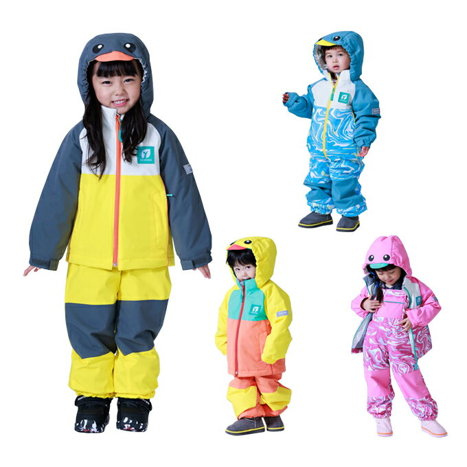 トドラウェアに新登場 オーバーサイズのボードスタイルウェアです。フードがリバーシブルになっており、アヒルにも変身できちゃうキュートウェア RESEEDAではお子様の安全に考慮し、JIS規格に対応して作られています。 ■カラー：CHA/YEL、SAX/MNT、YEL/ORN、PNK/PNK ■サイズ(実寸サイズ)：90、100 90(着丈/45cm、裄丈/51cm、胸囲/80cm、ウエスト/60cm、股下/37cm) 100(着丈/48cm、裄丈/55cm、胸囲/82cm、ウエスト/62cm、股下/44cm) ※製品によって仕上りサイズに多少の誤差がありますのでご了承下さいませ ■素材： 表地/リサイクルポリエステル100%(C0はっ水剤、ポリウレタンラミネート加工) 裏地/ポリエステル、その他 蓄熱加工裏地 ■原産国：ミャンマー ■特長： 25-26モデルからジャケットの背裏部分に蓄熱裏地を採用。より暖かく快適に過ごせます。また、表地は100%リサイクル素材を使用で環境にやさしい 検索ワード：キッズ