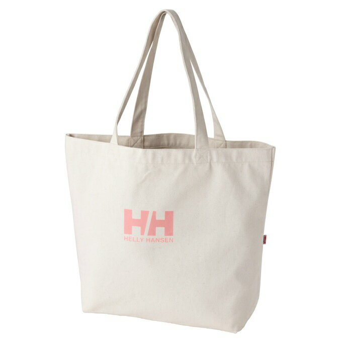 ナチュラルな風合いが魅力の、コットン素材のシンプルな縦型トートバッグです。 環境への負荷に配慮してオーガニックコットンを採用した「GREEN MATERIAL」製品になりました。 しなやかな質感で畳むとコンパクトになるため、エコバッグとして重宝。丈夫さも備えたキャンバス地なのでメインバッグとしても使えます。 ロゴの配色感が楽しめるデザインで、サイドにはHELLY HANSENの故郷、ノルウェーの国旗をあしらったピスネームを付けています。 肩掛けして持ちやすいよう、ショルダーは長めに設計。 内側には2つのポケットを配しています。 ■カラー：LK ( ラグーンピンク ) ■サイズ：ONE SIZE ( H40×W35×D15cm ) ※製品によって仕上りサイズに多少の誤差がありますのでご了承下さい。 ■重量：約340g ■素材：オーガニックコットンキャンバス(綿100%) ■原産国：中国 検索ワード：バッグ かばん 鞄 TTBA
