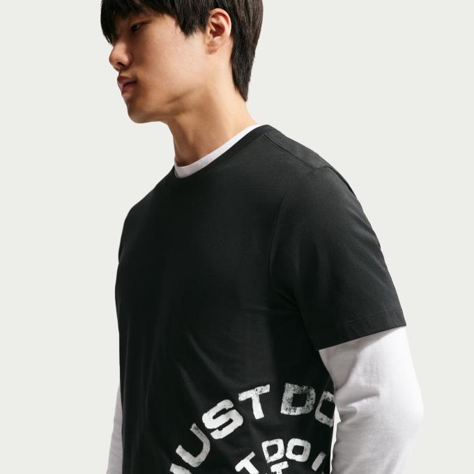 【全商品対象最大10％OFFクーポン！7/19 20:00〜7/19 01:59】ナイキ(NIKE) Tシャツ...