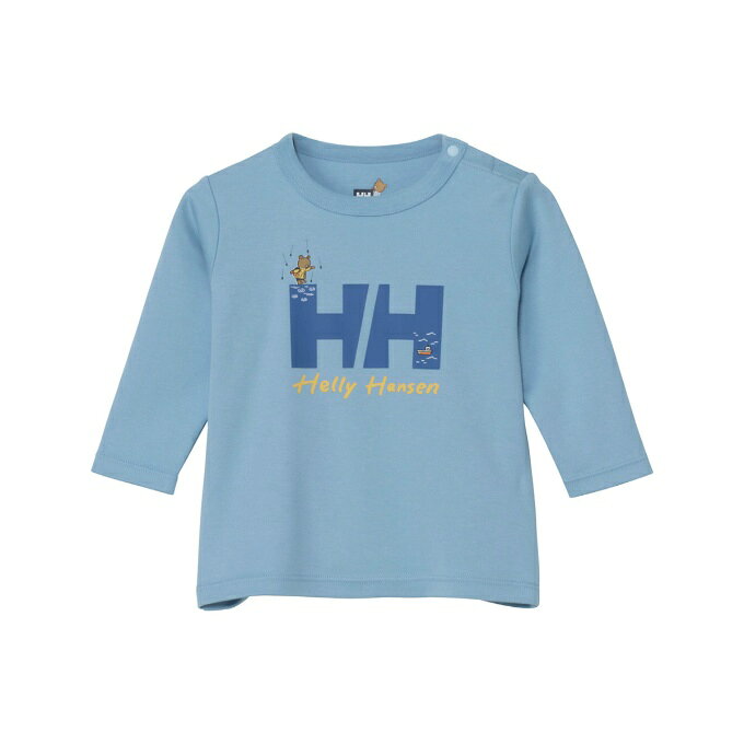 HELLY HANSENのアイコン、ヘリーベアをあしらったベビー用Tシャツ ■カラー：PB( ペールブルー ) ■サイズ：90 ■表素材：レーヨンオーガニックコットン度詰めスムース(綿50%、レーヨン50%) ■原産国：中国 ■特徴：・HELLY HANSENのオリジナルストーリーから生まれた、HELLY BEARコレクション・フロントのグラフィックで、海にまつわるメッセージを表現 ■生地・素材：・オーガニックコットンとレーヨンを組み合わせ、スムース組織で編み立てた生地・やわらかくなめらかな肌触り・吸湿性が高い2つの素材を使い、汗をかいても衣服内環境を快適に保てる ■機能・デザイン：・子どもたちに「自然とのつながり」「冒険心」「自尊心」「好奇心」を伝える、HELLY HANSENのオリジナルストーリー。そこに登場するヘリーベアをアイコンにした、HELLY BEARコレクション・HELLY BEARコレクションは、着ていて楽しく、知育にもなるアイデアを盛り込んでいるのが特徴・フロントにあしらったヘリーベアとロゴのデザインは、「海の水が蒸発して、雲になって、雨が降り、それが海の水につながる」という水の循環のメッセージを込めている・着脱させやすい肩ボタン仕様・におい対策として、抗菌防臭のポリジン・ステイフレッシュ加工を採用 ■おすすめシーン：・アウトドア・ライフスタイル 検索ワード：アウトドアウェア トレッキングウェア 長そで