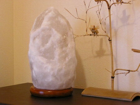 【送料無料】ナチュラル岩塩ランプ7-10kg （ホワイト）