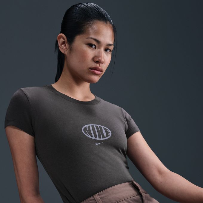 【メール便送料無料】ナイキ Tシャツ 半袖 レディース L NSW CHLL ロゴ 半袖Tシャ...
