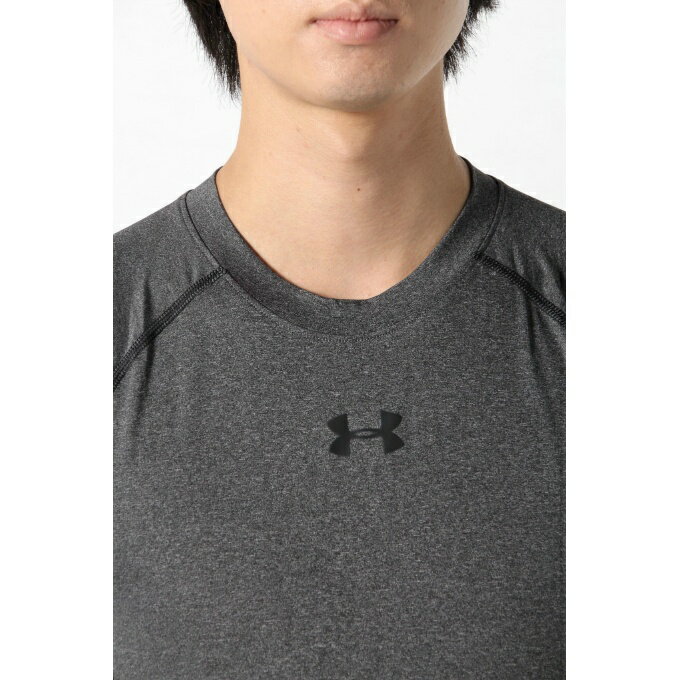 アンダーアーマーアンダーウェア半袖メンズUAヒートギアアーマーショートスリーブトレーニングMEN1358547-090UNDERARMOUR【メール便可】run