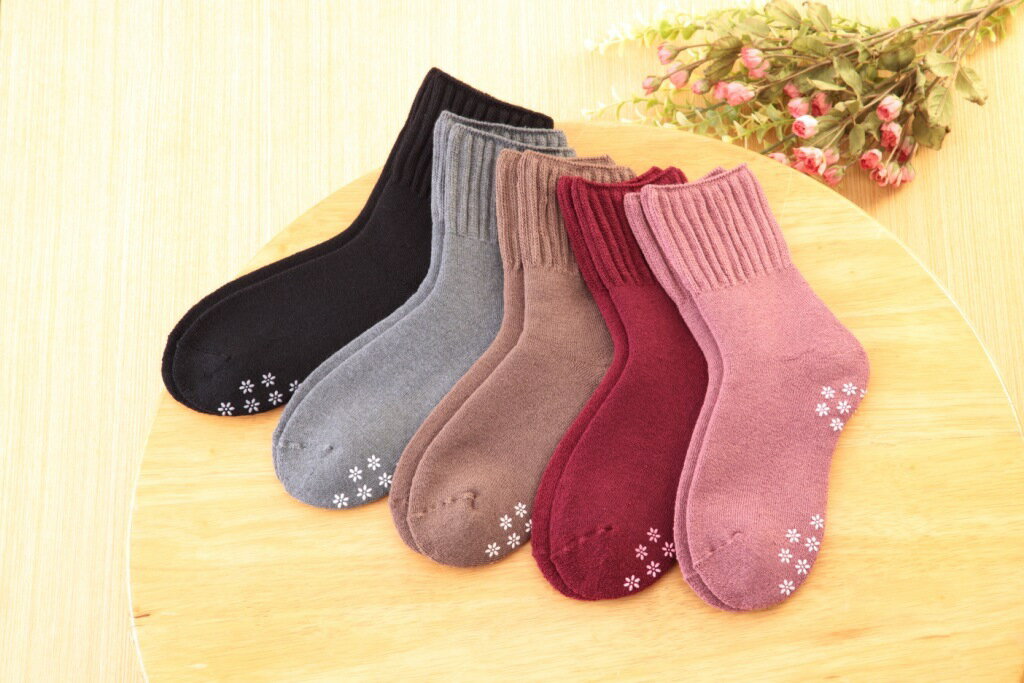 毛布の様な靴下　究極の暖かさ　冷え取り　暖か　防寒　滑り止め靴下　お年寄り転落防止　ゆったり　裏起毛靴下