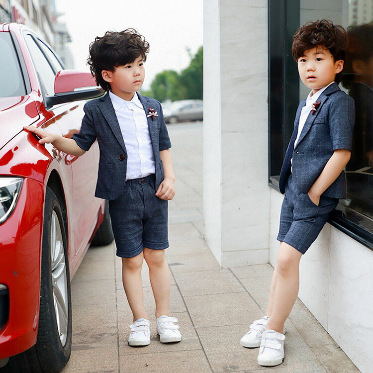 キッズスーツ 男の子 フォーマル 3セット 韓流 イギリス風 格子柄 無地 相性抜群 体型 細身 fashion カッコイイ 潮流 柔軟 快適 通気性 夏 カジュアル 学園祭 演出チーム ds 卒業式 演出 イベント こどもの日 祝日