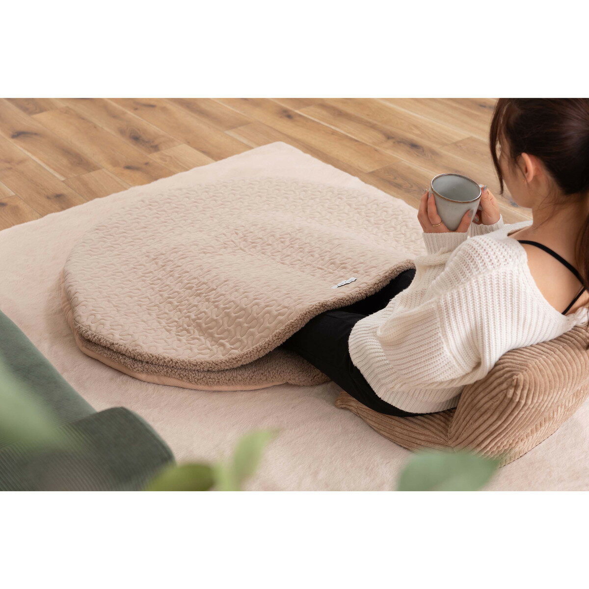 キルトサンドクッション モカ サンドクッション イブル キルト ボア 暖かい あったか クッション お昼寝 ごろ寝 布団 ラグ マット トレンド 円形 ボリュー...