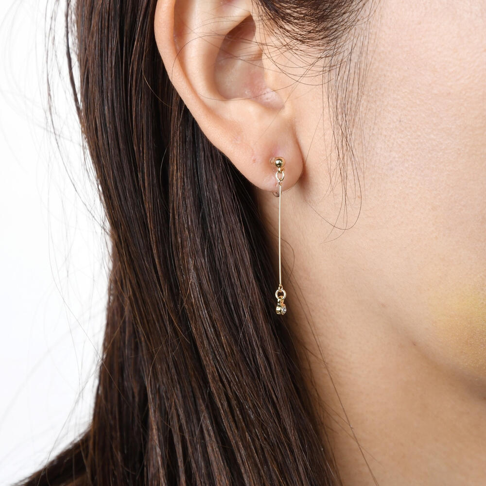 【ブラックフライデー限定クーポン配布中】【小型宅配】Iライン石留めラウンド イヤリング