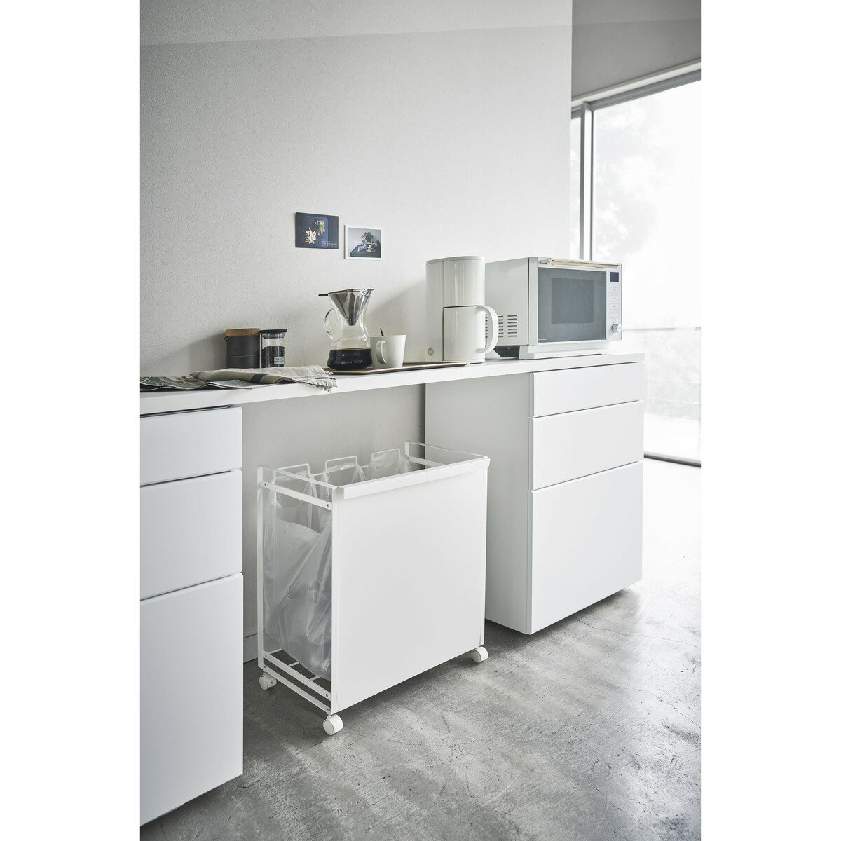 【お買い物マラソン限定クーポン配布中】 目隠し分別ダストワゴン タワー 3分別 ホワイト 山崎実業 yamazaki おしゃれ オシャレ tower ゴミ箱 ごみ箱 ダストボックス シンプル [3]