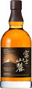 一般的な「熟成期間」ではなく、原酒によってそれぞれ異なる「熟成度」に着目し、 熟成のピークを迎えた原酒を厳選しブレンドすることで、複層的で奥深く、円熟した味わいに仕上げました。 商品名 キリンウイスキー　富士山麓　シグニチャーブレンド 産　地 日　本 タイプ ウイスキー 種　類 洋　酒 度　数 50度 内容量 700ml 保存方法 冷暗所保存 ご注意 「お酒は20歳から！未成年者への酒類の販売は固くお断りしています！」