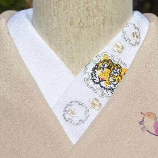 干支・黄寅colour yellow刺繍半襟 半衿 ひめ吉オリジナルデザイン黄寅 干支・黄寅colour yellow刺繍半襟 半衿 ひめ吉オリジナルデザイン黄寅