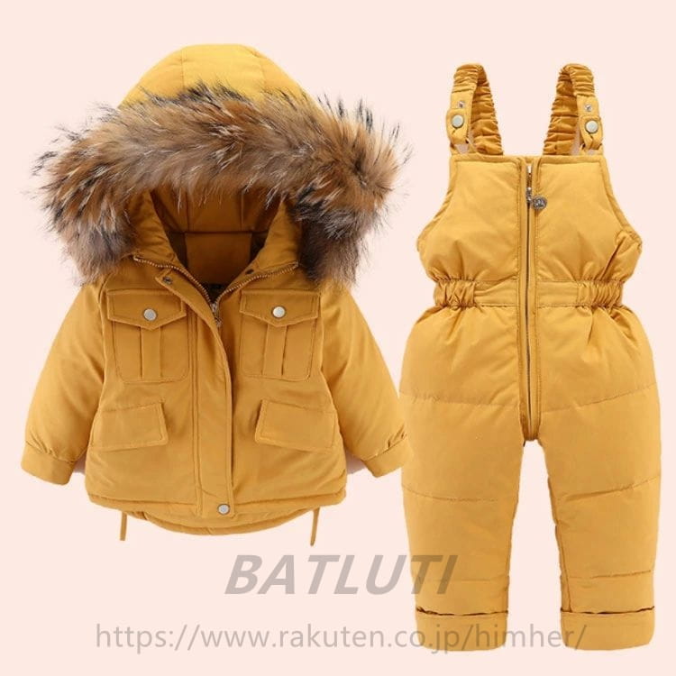 BATLUTIのベビー服 ダウン90％ 80 ダウンコート+ダウンサロペット 女の子 子供服 キッズジャケット 無地 2点セット 男の子 フード付き 上下セット アウター ラクーンファー付き アウトドア ダウンジャケット 雪遊び 防寒 お出かけ 防寒 冬 キッズ 90 キッズ｜アングル3